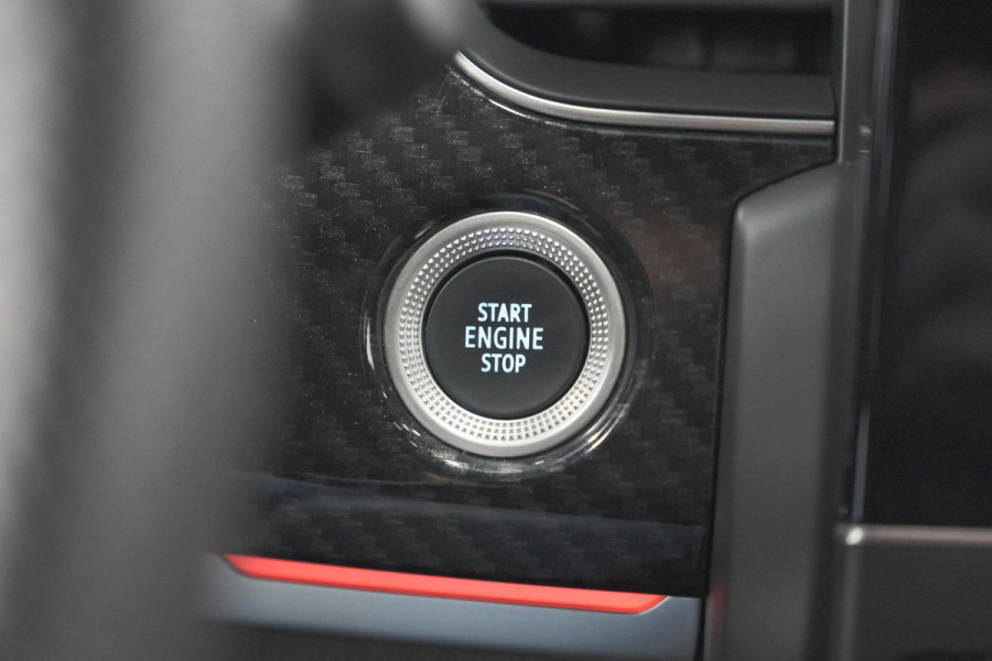 Renault Arkana 1.6 E-Tech hybrid 145 E-Tech Engineered | Adaptieve Cruise Control | Dodehoekdetectie | Camera | 9.3 Inch Groot Scherm