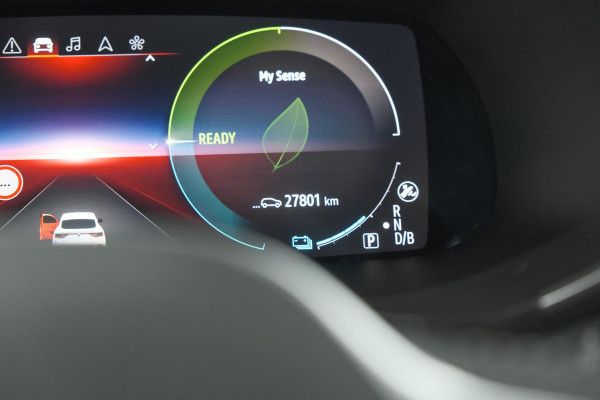 Renault Arkana 1.6 E-Tech hybrid 145 E-Tech Engineered | Adaptieve Cruise Control | Dodehoekdetectie | Camera | 9.3 Inch Groot Scherm