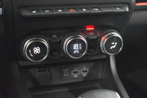 Renault Arkana 1.6 E-Tech hybrid 145 E-Tech Engineered | Adaptieve Cruise Control | Dodehoekdetectie | Camera | 9.3 Inch Groot Scherm