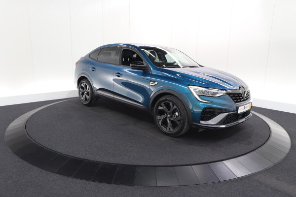 Renault Arkana 1.6 E-Tech hybrid 145 E-Tech Engineered | Adaptieve Cruise Control | Dodehoekdetectie | Camera | 9.3 Inch Groot Scherm