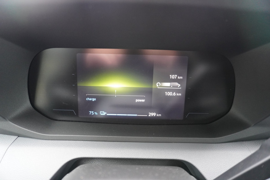Renault Master E-Tech T35 L2H2 Advance long range 87 kWh 143PK Automaat Schuifdeur L+R Climate | Cruise |Navi | Trekhaak | Betimmering