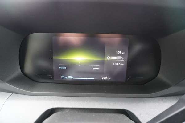 Renault Master E-Tech T35 L2H2 Advance long range 87 kWh 143PK Automaat Schuifdeur L+R Climate | Cruise |Navi | Trekhaak | Betimmering