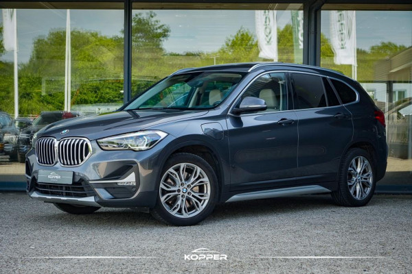 BMW X1 xDrive25e High Executive Edition / Pano / Leder / Harman Kardon / Camera / Adaptive Cruise