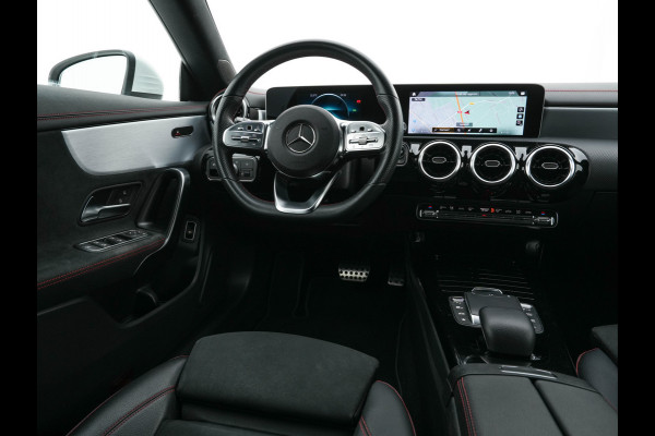 Mercedes-Benz CLA-Klasse Shooting Brake 200 AMG-Sportpack Business Solution (INCL-BTW) Aut. *LEATHER-MICROFIBRE | FULL-LED | HEATED-SPORTSEATS | DIGI-COCKPIT | DAB+ | NAVI-FULLMAP | CAMERA | PRIVACYGLASS | SHIFTPADDLES | 18''ALU*