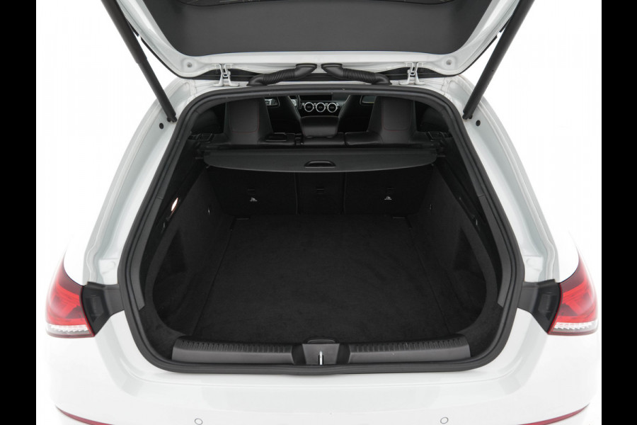 Mercedes-Benz CLA-Klasse Shooting Brake 200 AMG-Sportpack Business Solution (INCL-BTW) Aut. *LEATHER-MICROFIBRE | FULL-LED | HEATED-SPORTSEATS | DIGI-COCKPIT | DAB+ | NAVI-FULLMAP | CAMERA | PRIVACYGLASS | SHIFTPADDLES | 18''ALU*