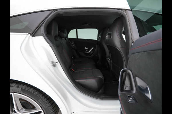 Mercedes-Benz CLA-Klasse Shooting Brake 200 AMG-Sportpack Business Solution (INCL-BTW) Aut. *LEATHER-MICROFIBRE | FULL-LED | HEATED-SPORTSEATS | DIGI-COCKPIT | DAB+ | NAVI-FULLMAP | CAMERA | PRIVACYGLASS | SHIFTPADDLES | 18''ALU*