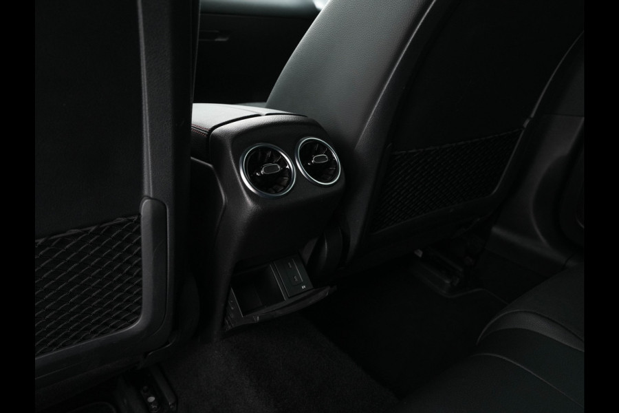 Mercedes-Benz CLA-Klasse Shooting Brake 200 AMG-Sportpack Business Solution (INCL-BTW) Aut. *LEATHER-MICROFIBRE | FULL-LED | HEATED-SPORTSEATS | DIGI-COCKPIT | DAB+ | NAVI-FULLMAP | CAMERA | PRIVACYGLASS | SHIFTPADDLES | 18''ALU*
