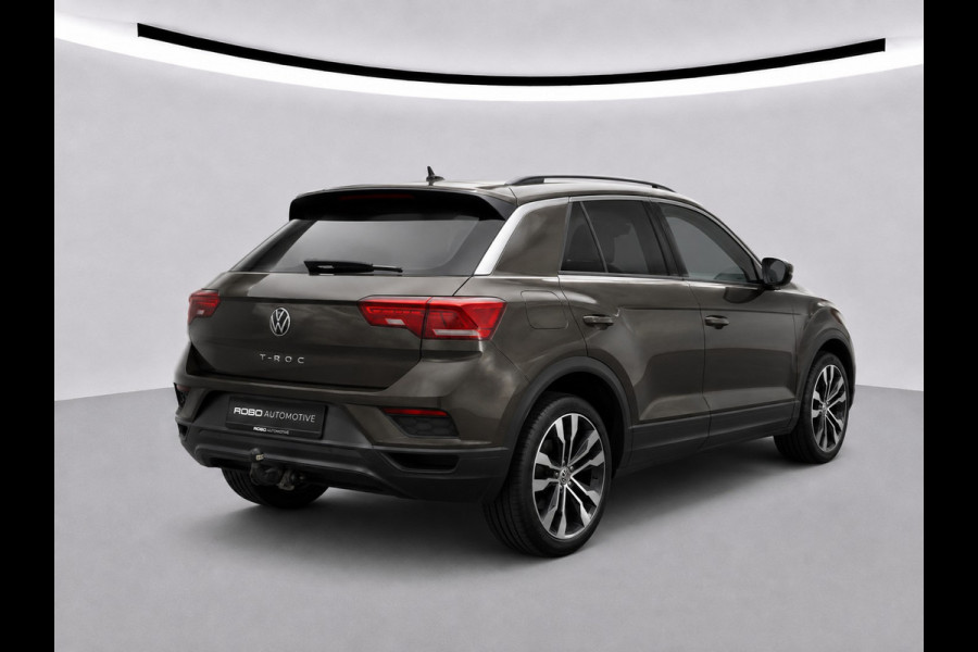 Volkswagen T-Roc 1.0 TSI | Stoelverwarming | Apple Carplay | Parkeersensoren | Trekhaak | Climate Control | Navigatie |
