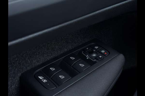 Volvo XC40 1.5 T4 Plug-in hybrid Core Bright FACELIFT M24 NAVI|CLIMATE|CAMERA|LED