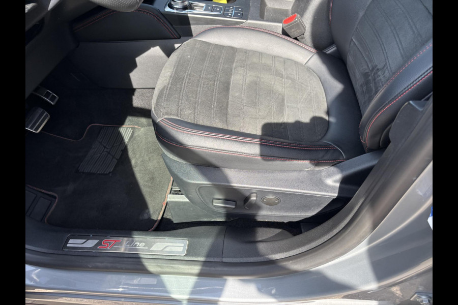 Ford Kuga 2.5 PHEV ST-Line X 225pk | Wegklapbare trekhaak | Adaptieve cruise control | Winter Pack | Head up Display | Camera | Bang&Olufsen | Half leder | Elektrische achterklep