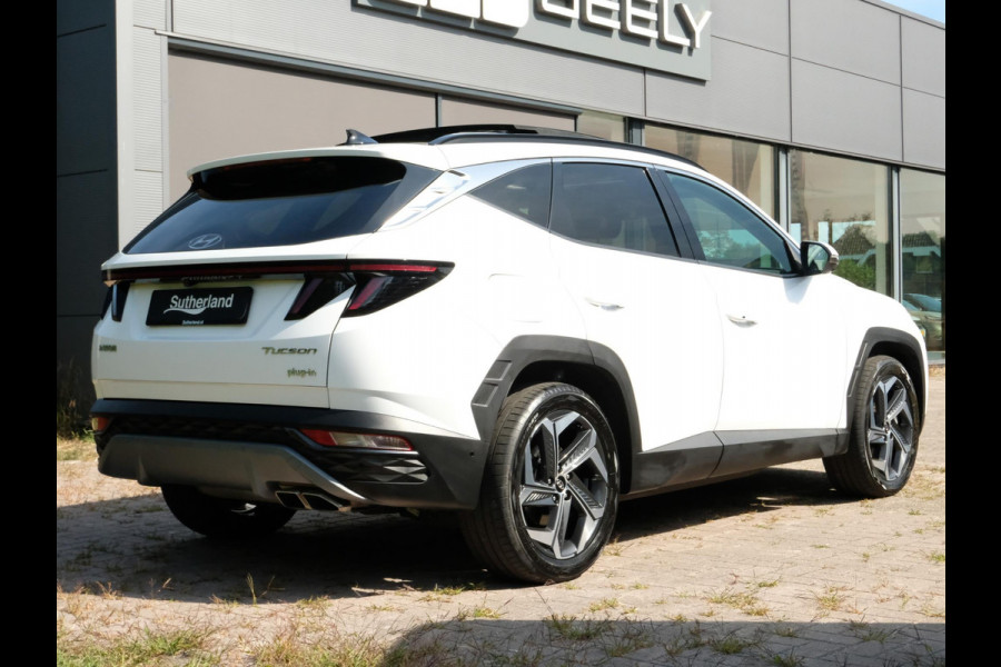 Hyundai Tucson 1.6 T-GDI PHEV Premium Sky 4WD 265 PK | Panoramadak | 360 Camera | Lederen bekleding | Stoelverwarming/verkoeling | Memory seats | Elek. Klep | Navigatie | CarPlay