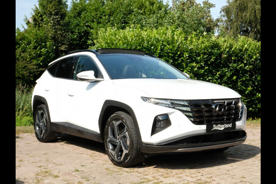 Hyundai Tucson 1.6 T-GDI PHEV Premium Sky 4WD 265 PK | Panoramadak | 360 Camera | Lederen bekleding | Stoelverwarming/verkoeling | Memory seats | Elek. Klep | Navigatie | CarPlay