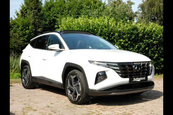 Hyundai Tucson 1.6 T-GDI PHEV Premium Sky 4WD 265 PK | Panoramadak | 360 Camera | Lederen bekleding | Stoelverwarming/verkoeling | Memory seats | Elek. Klep | Navigatie | CarPlay