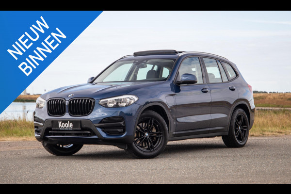 BMW X3 xDrive30e Executive BLACK LINE / PANORAMA DAK / CARPLAY / LEER / STOELVERWARMING / CAMERA
