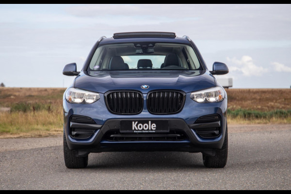 BMW X3 xDrive30e Executive BLACK LINE / PANORAMA DAK / CARPLAY / LEER / STOELVERWARMING / CAMERA