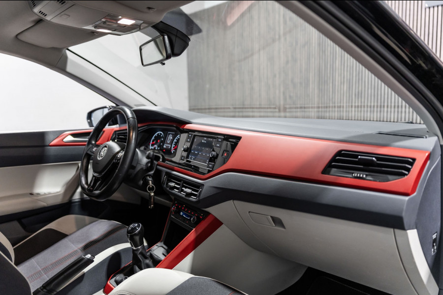 Volkswagen Polo 1.0 MPI Beats | Navi | PDC | Stoelverwarming