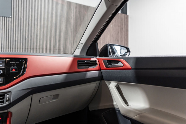 Volkswagen Polo 1.0 MPI Beats | Navi | PDC | Stoelverwarming