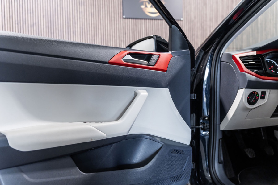 Volkswagen Polo 1.0 MPI Beats | Navi | PDC | Stoelverwarming