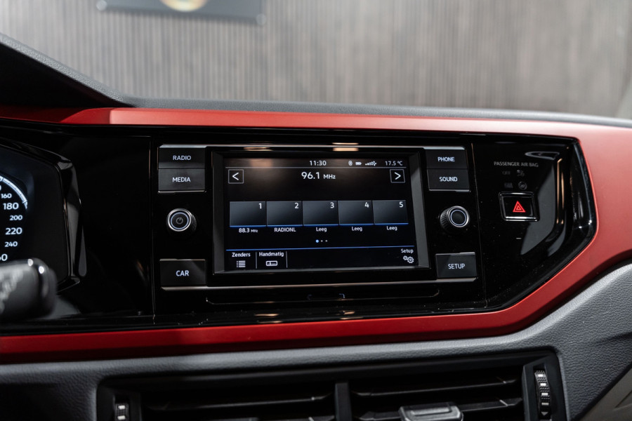 Volkswagen Polo 1.0 MPI Beats | Navi | PDC | Stoelverwarming