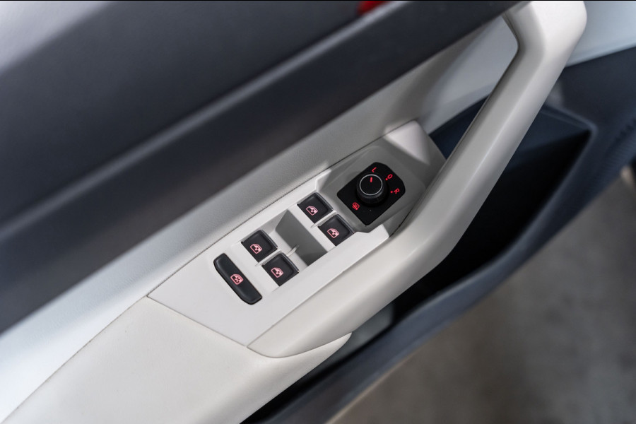 Volkswagen Polo 1.0 MPI Beats | Navi | PDC | Stoelverwarming