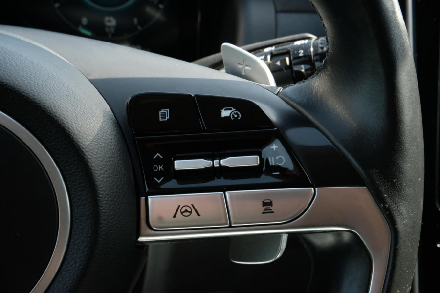 Hyundai Tucson 1.6 T-GDI PHEV Premium Sky 4WD 265 PK | Panoramadak | 360 Camera | Lederen bekleding | Stoelverwarming/verkoeling | Memory seats | Elek. Klep | Navigatie | CarPlay