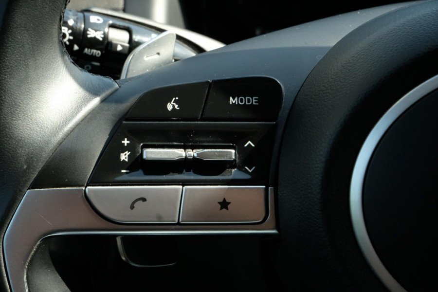 Hyundai Tucson 1.6 T-GDI PHEV Premium Sky 4WD 265 PK | Panoramadak | 360 Camera | Lederen bekleding | Stoelverwarming/verkoeling | Memory seats | Elek. Klep | Navigatie | CarPlay