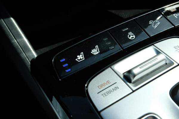 Hyundai Tucson 1.6 T-GDI PHEV Premium Sky 4WD 265 PK | Panoramadak | 360 Camera | Lederen bekleding | Stoelverwarming/verkoeling | Memory seats | Elek. Klep | Navigatie | CarPlay