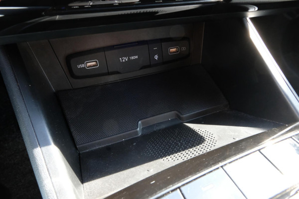 Hyundai Tucson 1.6 T-GDI PHEV Premium Sky 4WD 265 PK | Panoramadak | 360 Camera | Lederen bekleding | Stoelverwarming/verkoeling | Memory seats | Elek. Klep | Navigatie | CarPlay