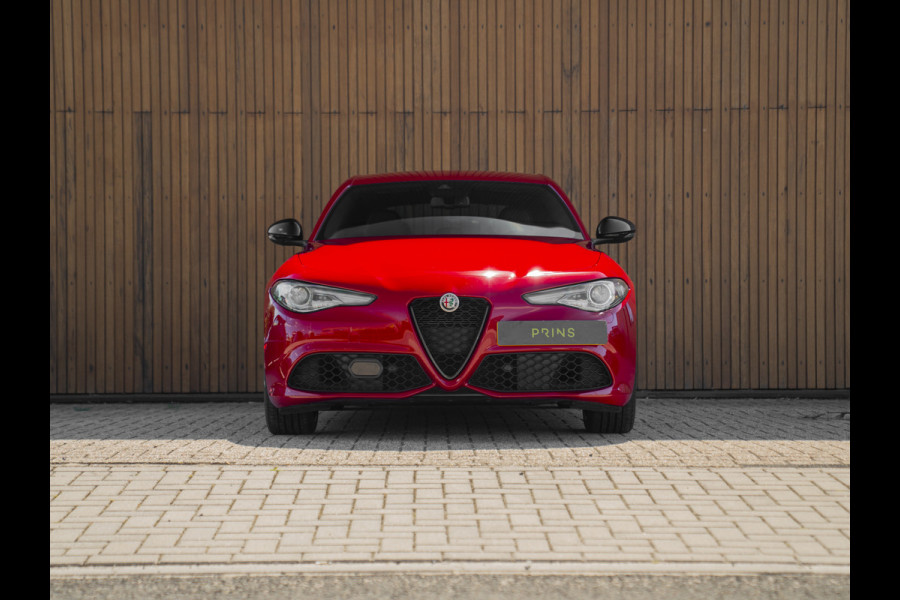 Alfa Romeo Giulia 2.0 T Veloce 280pk AWD | 19'' | Carplay | Adapt. cruise | BTW auto