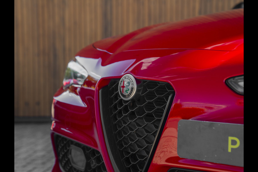 Alfa Romeo Giulia 2.0 T Veloce 280pk AWD | 19'' | Carplay | Adapt. cruise | BTW auto