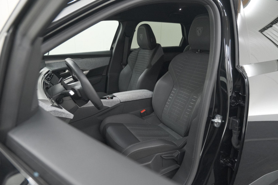 Peugeot 5008 1.2 Hybrid 136 GT 7p | Adaptieve Cruise Control | Camera | Elektrische Kofferklep | Stoelverwarming