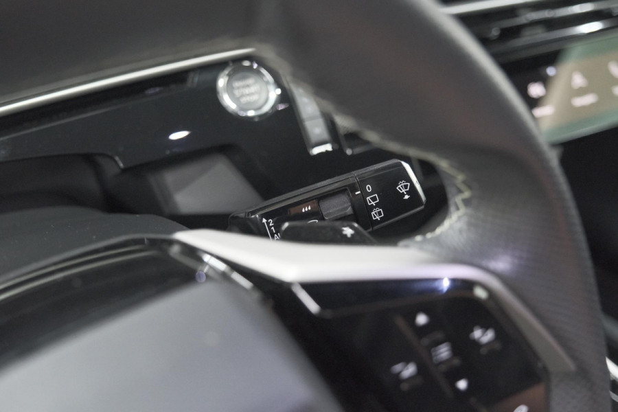 Peugeot 5008 1.2 Hybrid 136 GT 7p | Adaptieve Cruise Control | Camera | Elektrische Kofferklep | Stoelverwarming