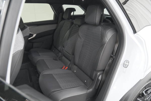 Peugeot 5008 1.2 Hybrid 136 GT 7p | Adaptieve Cruise Control | Camera | Elektrische Kofferklep | Stoelverwarming
