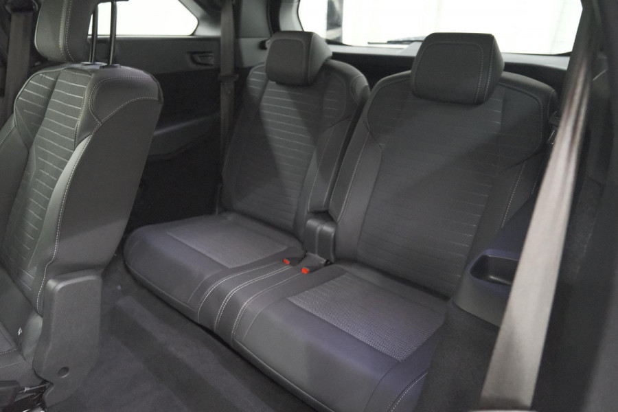 Peugeot 5008 1.2 Hybrid 136 GT 7p | Adaptieve Cruise Control | Camera | Elektrische Kofferklep | Stoelverwarming