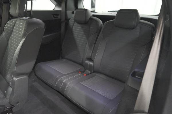 Peugeot 5008 1.2 Hybrid 136 GT 7p | Adaptieve Cruise Control | Camera | Elektrische Kofferklep | Stoelverwarming