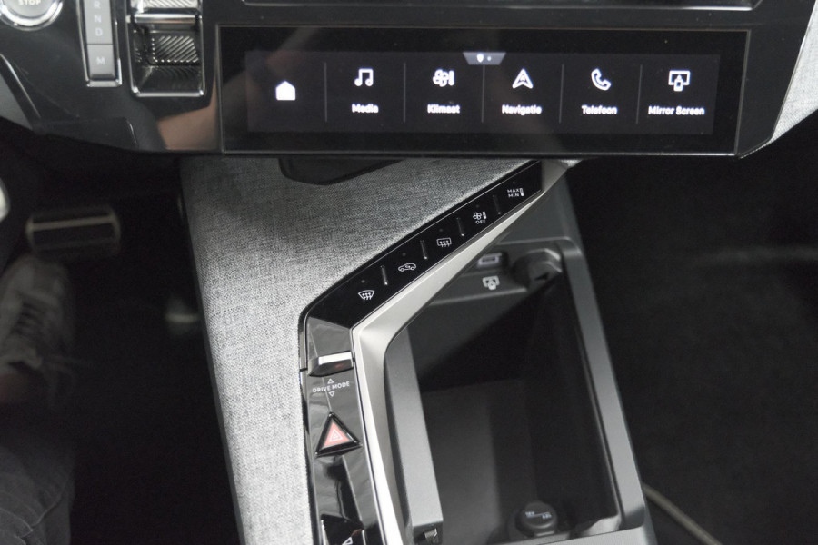Peugeot 5008 1.2 Hybrid 136 GT 7p | Adaptieve Cruise Control | Camera | Elektrische Kofferklep | Stoelverwarming