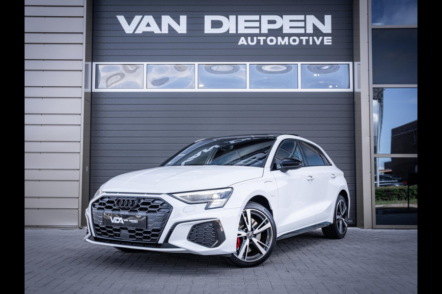 Audi A3 Sportback 45 TFSI e S edition Competition - Pano l Matrix l Elek stoel. l ACC