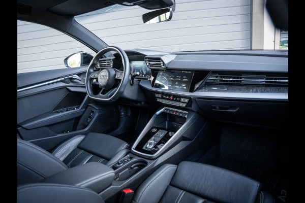 Audi A3 Sportback 45 TFSI e S edition Competition - Pano l Matrix l Elek stoel. l ACC