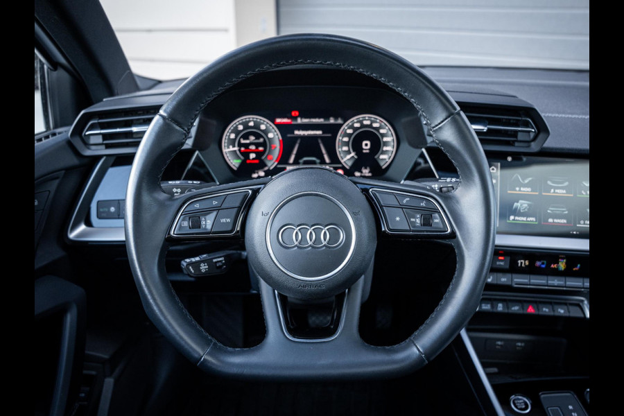 Audi A3 Sportback 45 TFSI e S edition Competition - Pano l Matrix l Elek stoel. l ACC
