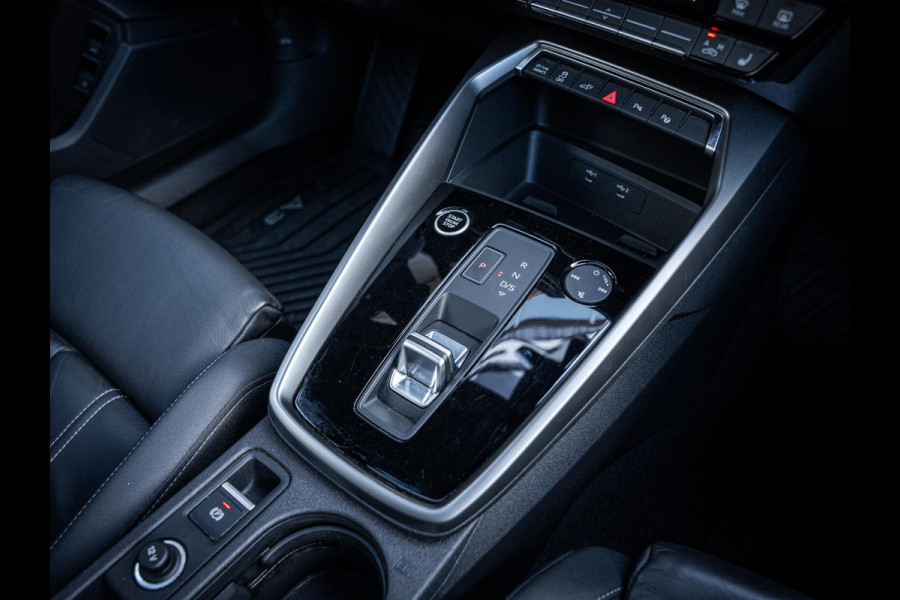 Audi A3 Sportback 45 TFSI e S edition Competition - Pano l Matrix l Elek stoel. l ACC