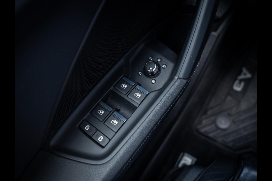 Audi A3 Sportback 45 TFSI e S edition Competition - Pano l Matrix l Elek stoel. l ACC