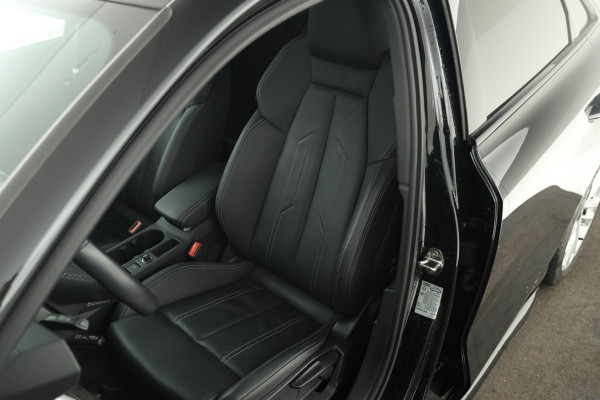 Audi A3 Limousine 30 TFSI S edition S-Line, Stoelverwarming, Volleder, Digital Dash, BOM VOL!!