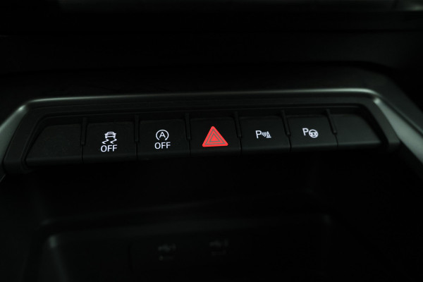 Audi A3 Limousine 30 TFSI S edition S-Line, Stoelverwarming, Volleder, Digital Dash, BOM VOL!!