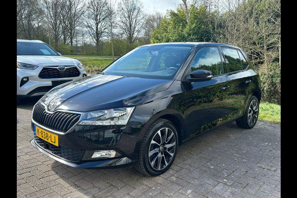 Škoda Fabia 1.0 TSI Business Edition 95 PK | Cruise Control | Airco | Lane assist | 16 Inch Lichtmetalen Velgen | Multifunctioneel Stuurwiel