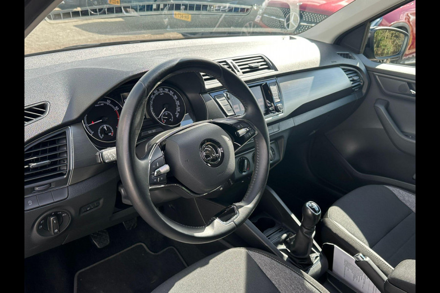 Škoda Fabia 1.0 TSI Business Edition 95 PK | Cruise Control | Airco | Lane assist | 16 Inch Lichtmetalen Velgen | Multifunctioneel Stuurwiel