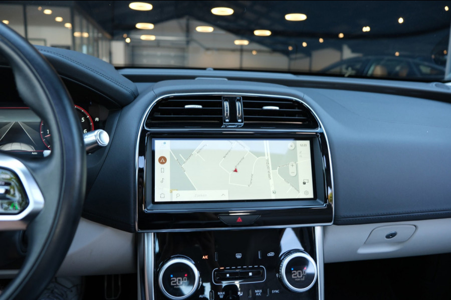 Jaguar XE 2.0 P300 AWD HSE |48.017km| PANORAMADAK UNIEK 300pk Leder/Navi/Virtual Cockpit