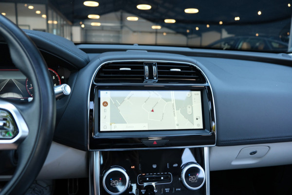 Jaguar XE 2.0 P300 AWD HSE |48.017km| PANORAMADAK UNIEK 300pk Leder/Navi/Virtual Cockpit