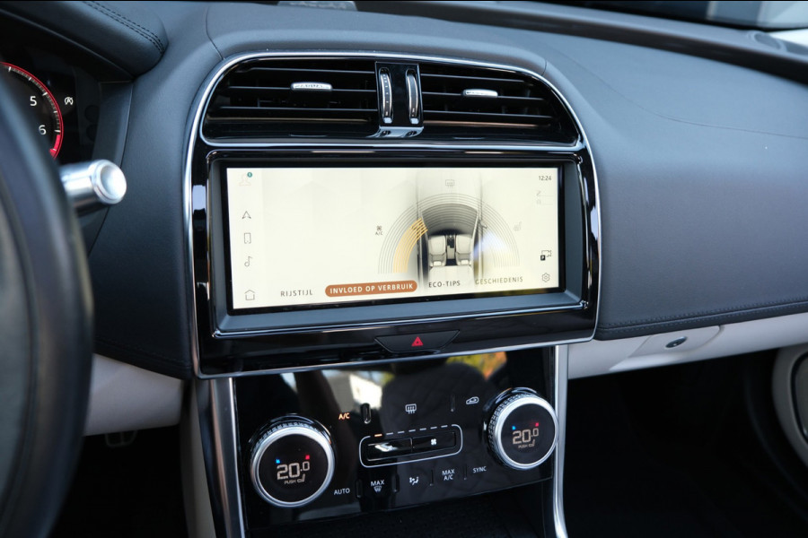 Jaguar XE 2.0 P300 AWD HSE |48.017km| PANORAMADAK UNIEK 300pk Leder/Navi/Virtual Cockpit