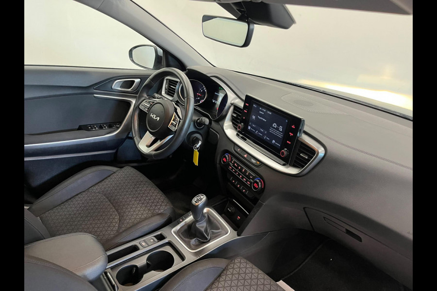 Kia Ceed Sportswagon 1.0 T-GDi DynamicLine Cruise control Climate control Camera Stoel + Stuur verwarming Apple Carplay/ Android Auto Navigatie