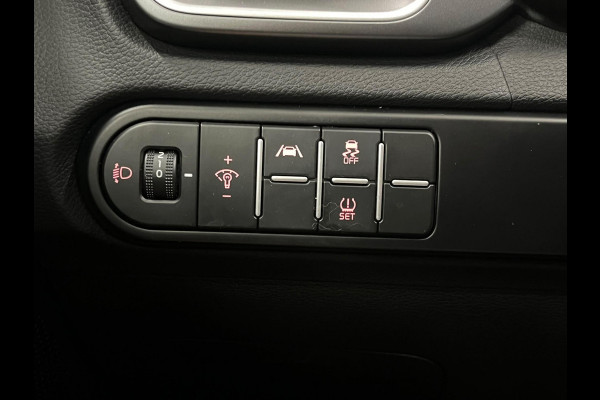 Kia Ceed Sportswagon 1.0 T-GDi DynamicLine Cruise control Climate control Camera Stoel + Stuur verwarming Apple Carplay/ Android Auto Navigatie